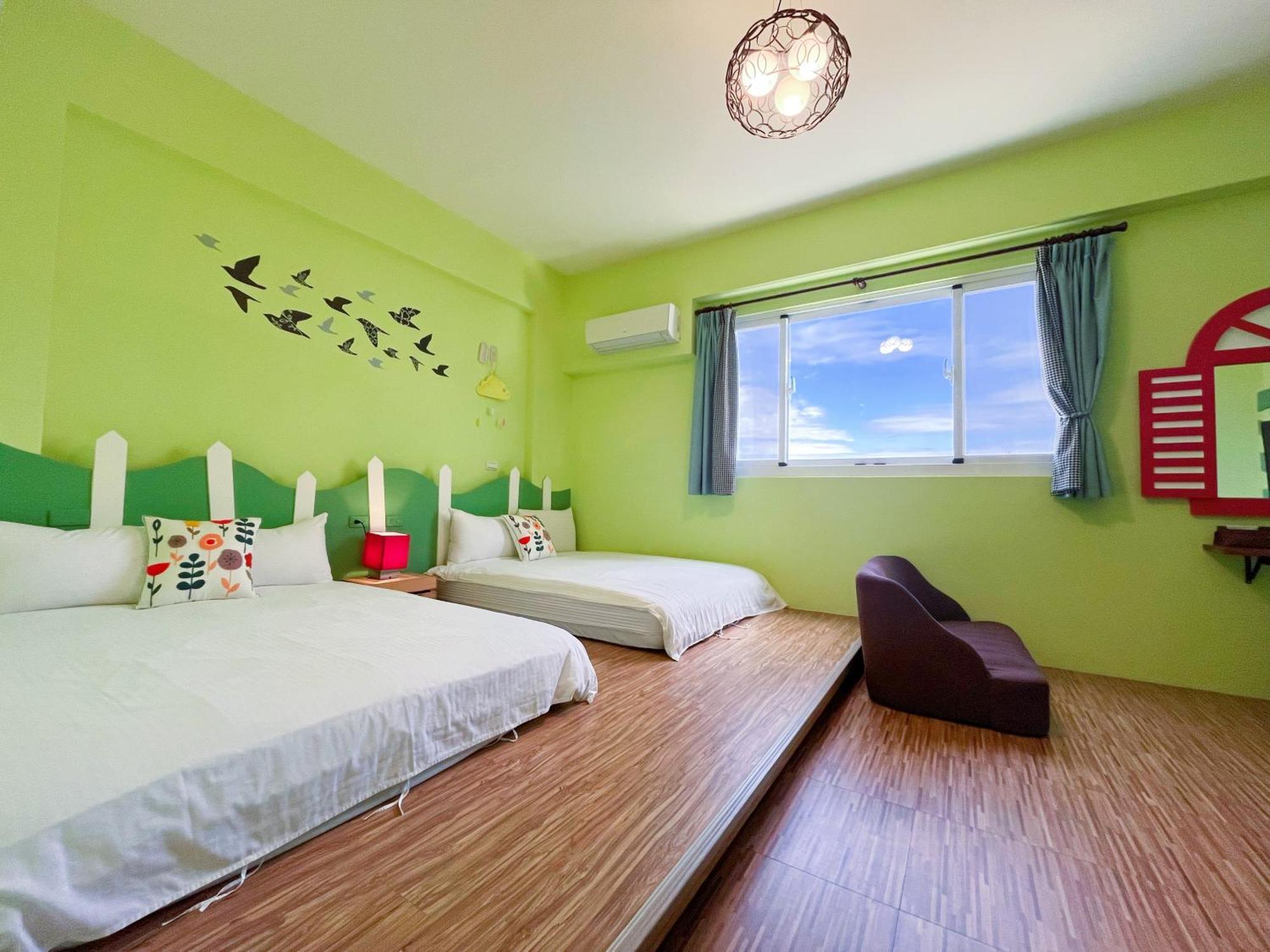 艾希兒民宿 I'M Here Hostel L小家庭包棟首選l台東火車站l背包單人 Taitung Ngoại thất bức ảnh